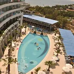 Sunrise Queen Luxury 리조트 5*