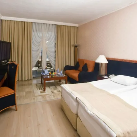 Sunrise Queen Luxury Complex Side