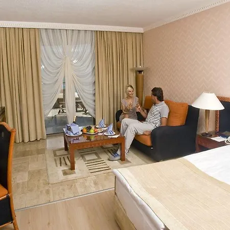 Sunrise Queen Luxury Complex Side