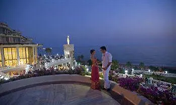 Sunrise Queen Luxury Side