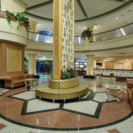 Sunrise Queen Luxury Resort Side